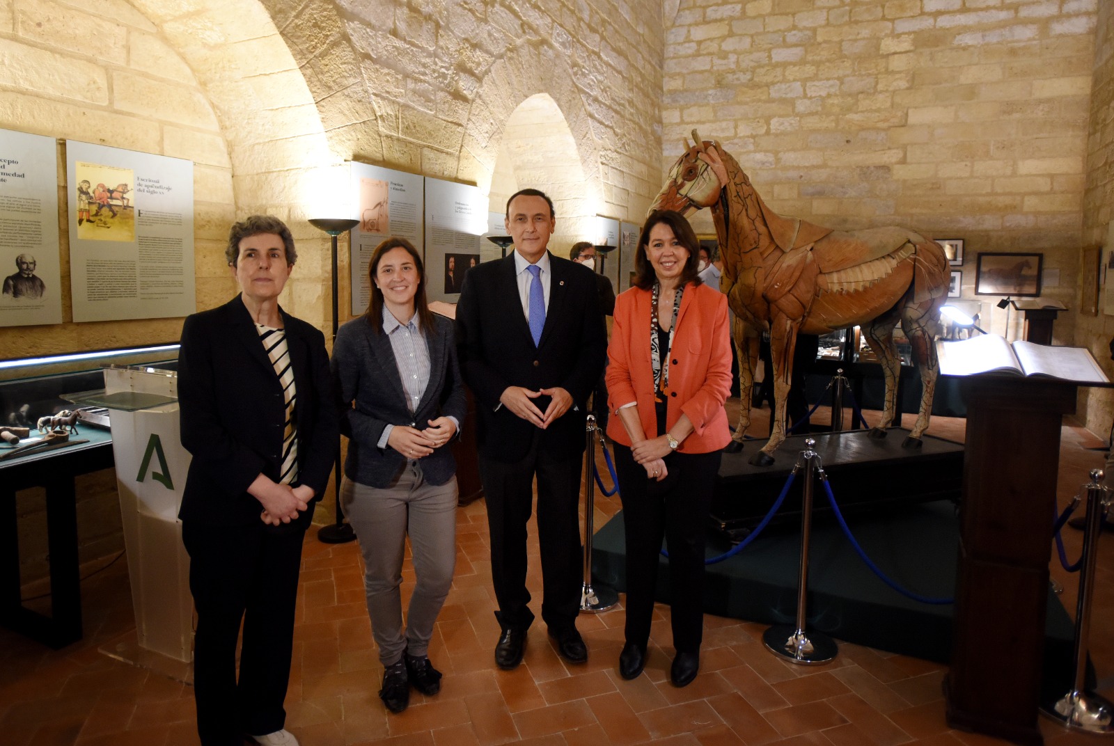 Exposición “El Origen de la Veterinaria en Córdoba: cinco siglos de historia”